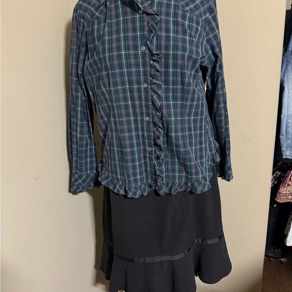 Plaid Ruffle Button-Up Shirt - Picture 4 of 14